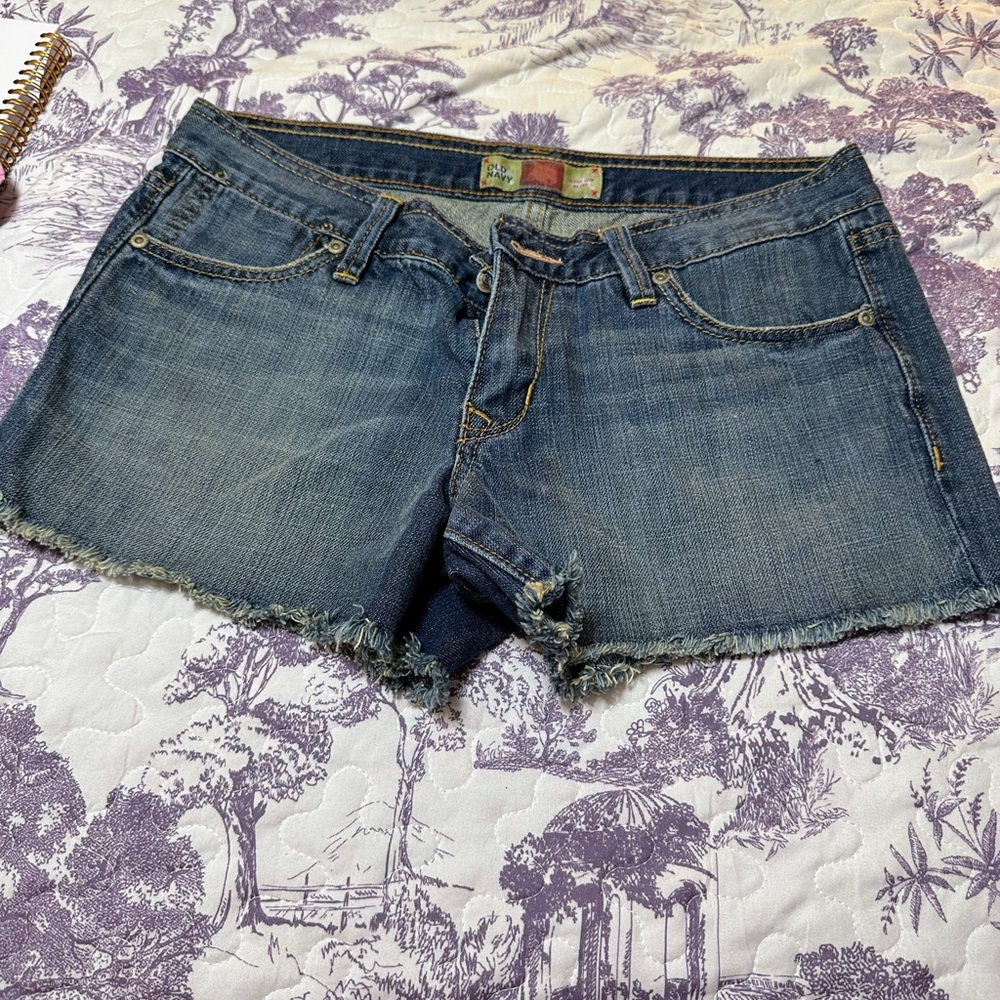 Old Navy Size 8 Dark Blue Denim Shorts With Frayed Hems